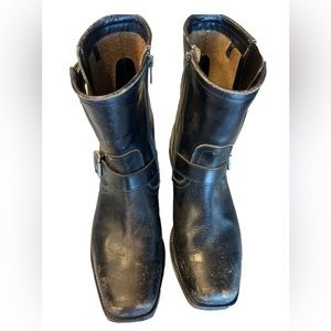 Frye Men’s Distressed Black Boot Size 11